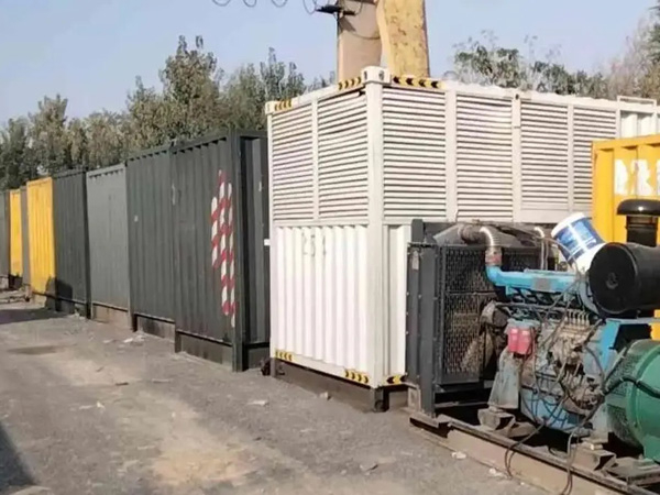 梓潼200KW柴油发电机机组每小时油耗是多少?