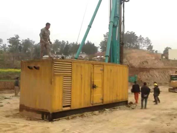 梓潼如何判断水冷式机油散热器密封件是否需要更换?